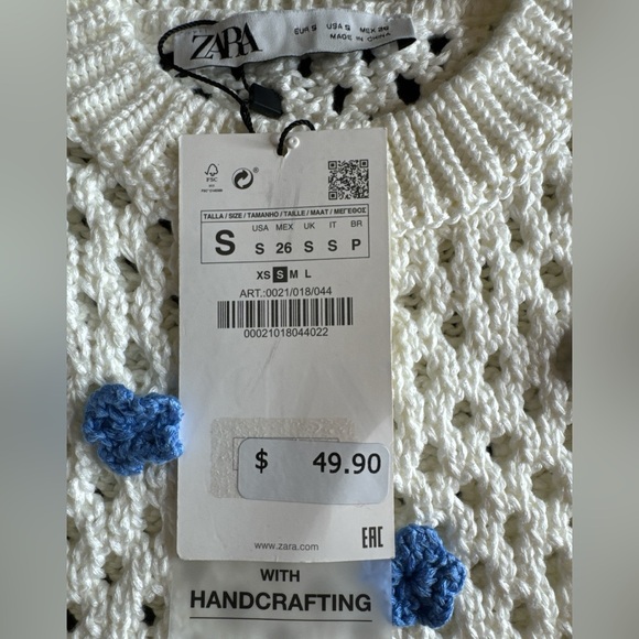 ZARA Blogger’s Favorite Floral Crochet Knit Top, Size S. - Picture 5 of 8
